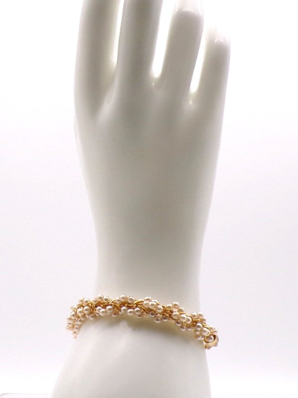 Vintage Faux Pearl Set - Necklace and Bracelet - Picture 6 of 10